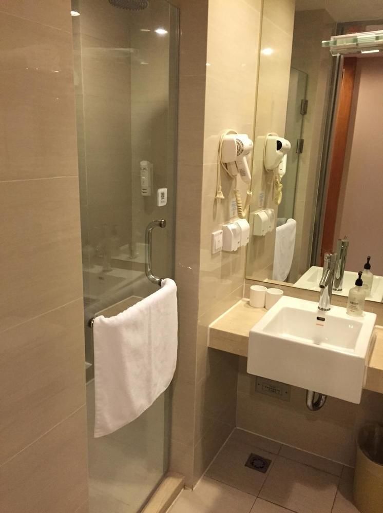 เจไอ โฮเทล เซี่ยงไฮ้ จิงอานเทมเปิล คังติงโร้ด Hotel ภายนอก รูปภาพ