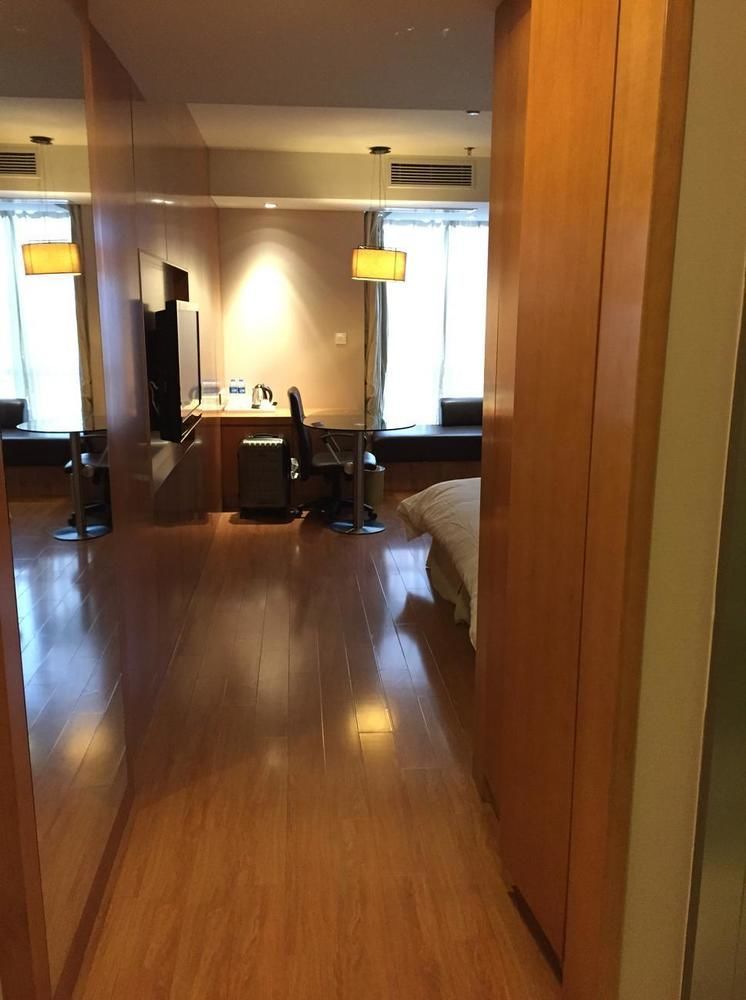 เจไอ โฮเทล เซี่ยงไฮ้ จิงอานเทมเปิล คังติงโร้ด Hotel ภายนอก รูปภาพ