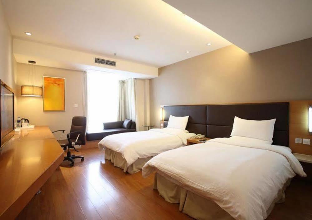 เจไอ โฮเทล เซี่ยงไฮ้ จิงอานเทมเปิล คังติงโร้ด Hotel ภายนอก รูปภาพ
